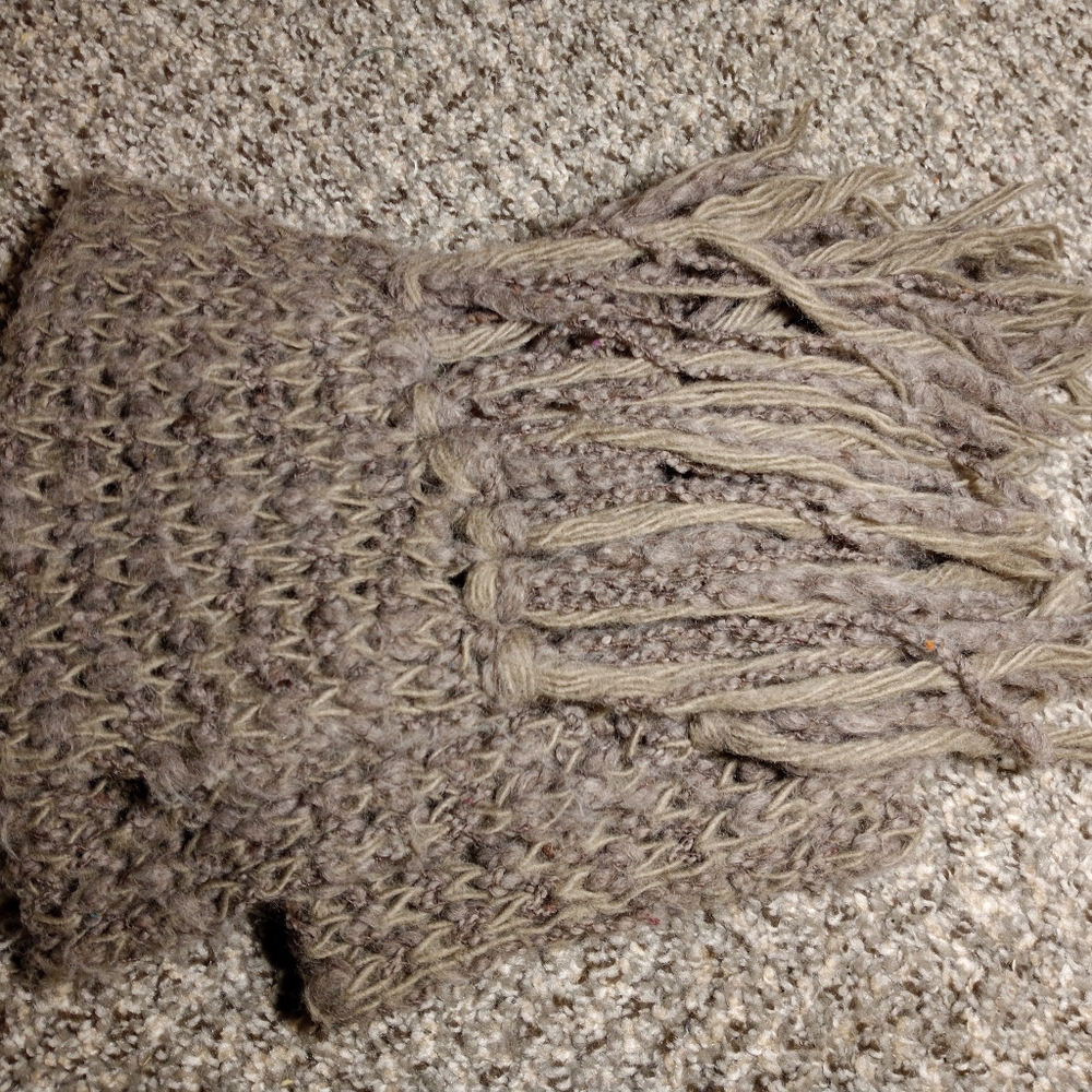 Grayish-brown scarf